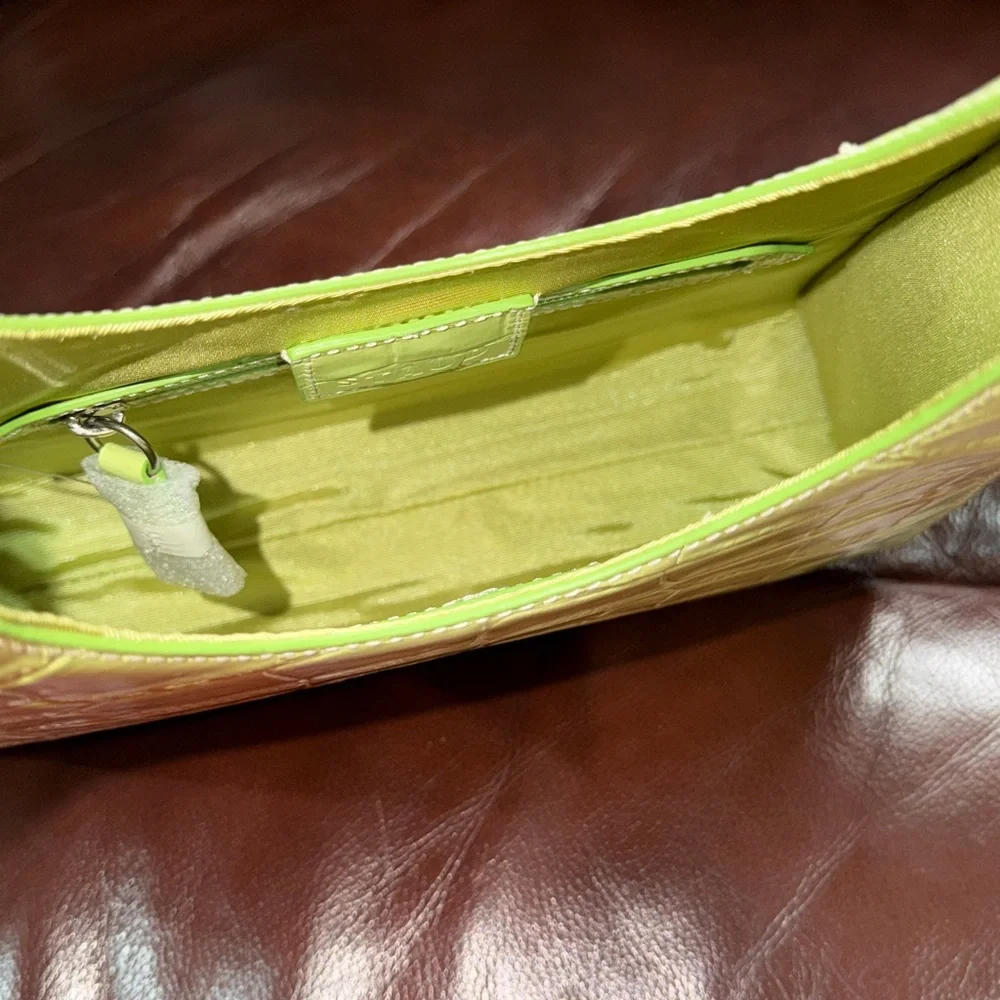 🔥🔥🔥NEW Staud Rey Green Croc Embossed Leather Shoulder Bag - Picture 12 of 14